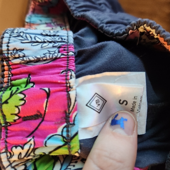 Vera Bradley Scrub set - Picture 3 of 5